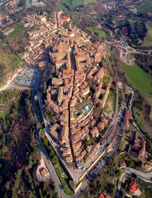 Fig 0 Frontispiece Urbino aerial

Paolo Mini